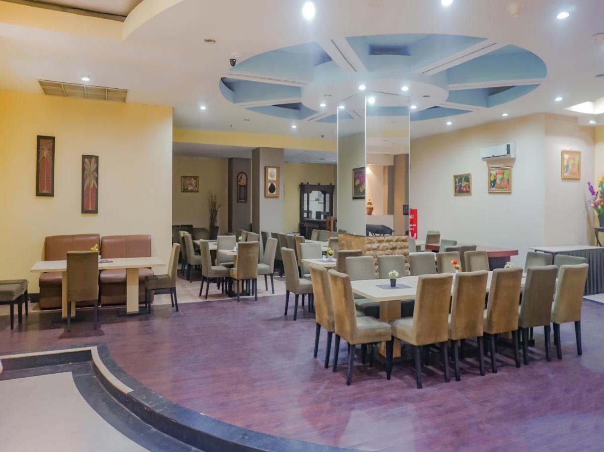 Oyo 3967 Hotel Pantai Wisata 马卡萨 外观 照片