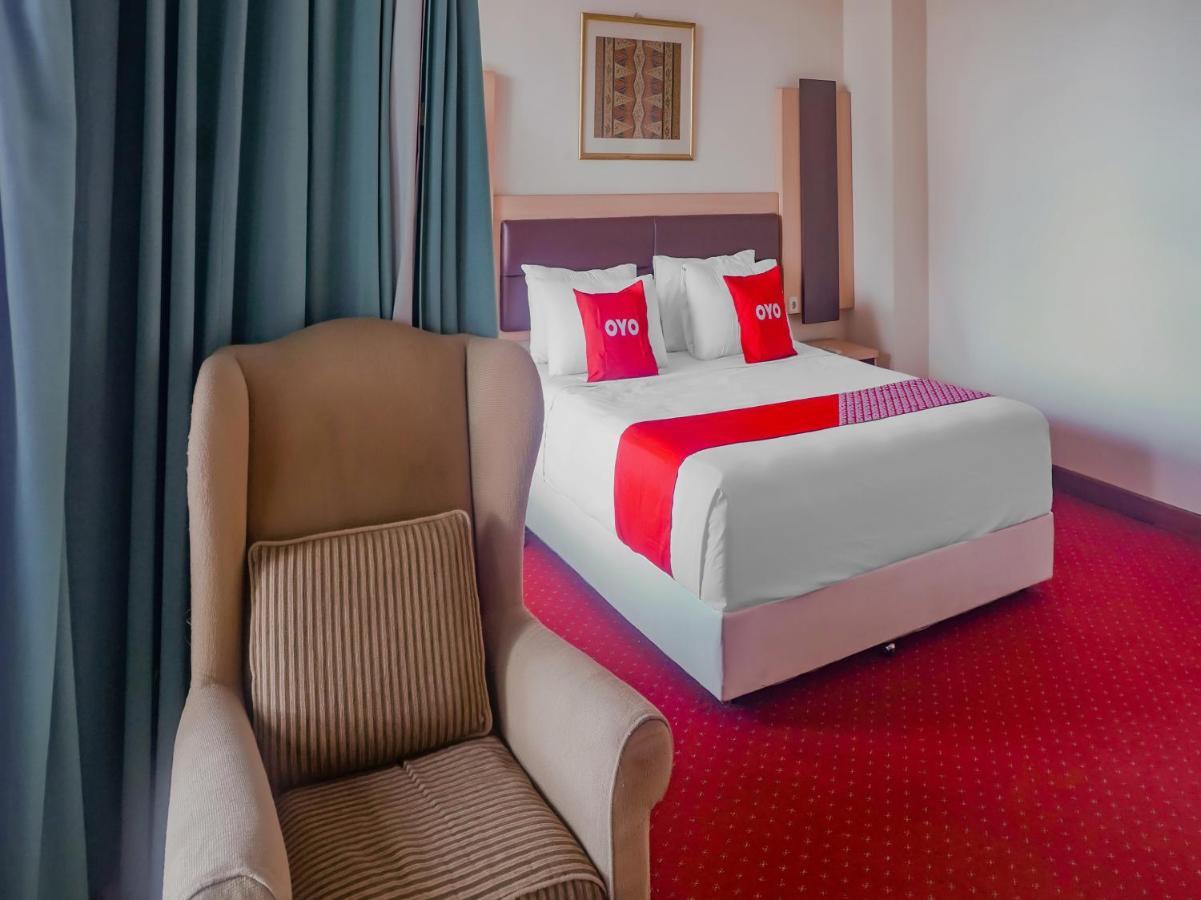 Oyo 3967 Hotel Pantai Wisata 马卡萨 外观 照片