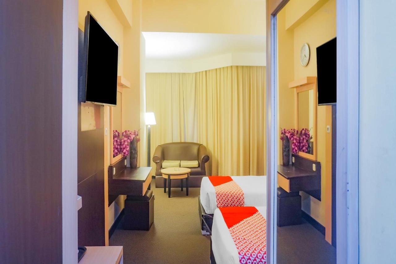 Oyo 3967 Hotel Pantai Wisata 马卡萨 外观 照片